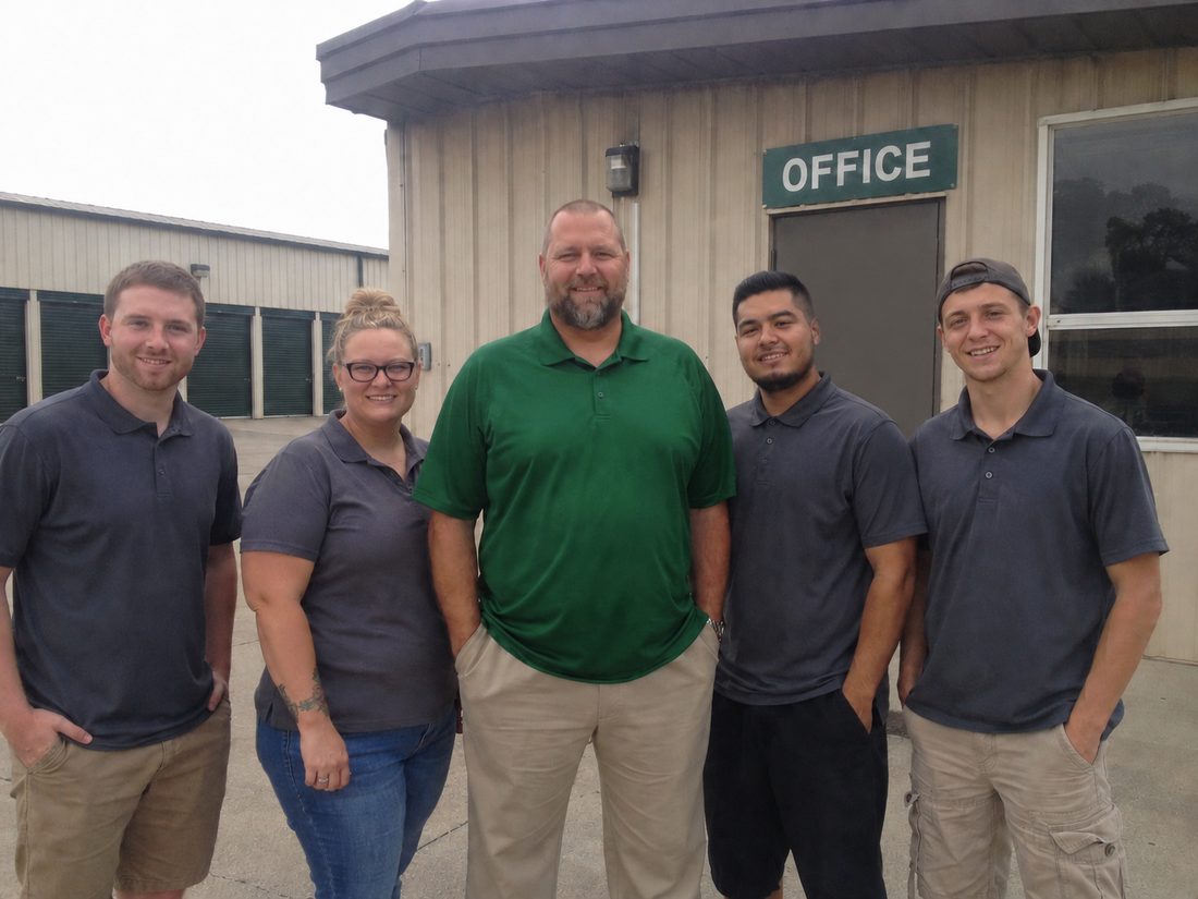 Pest control professionals in Bloomington, IN